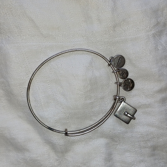 🎓 Alex and Ani Graduation Cap Expandable Bracelet 🎓 - Picture 1 of 3